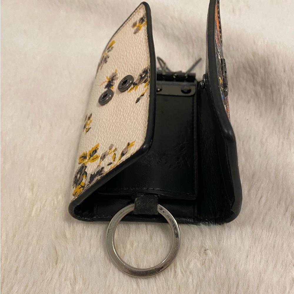 ‘Not Your Puppet’ Hand-Painted Coach Keyholder - Picture 9 of 13